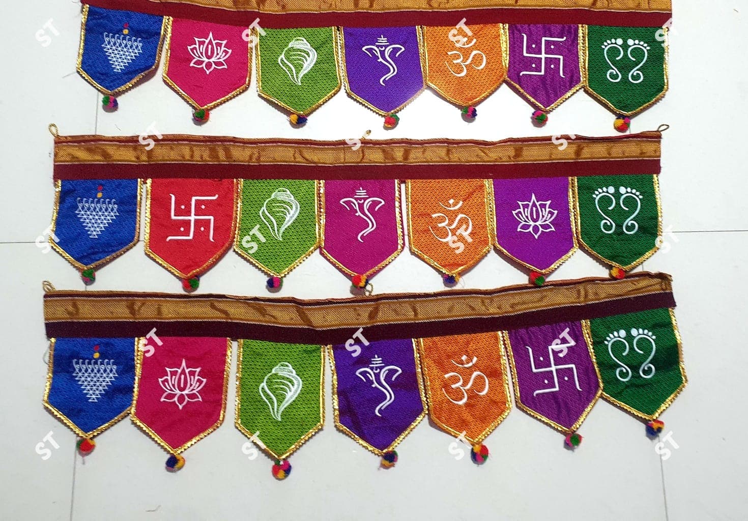 Traditional Maang Tika